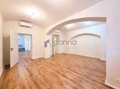 Pronájem obchodní prostory, 68 m²