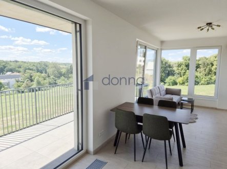 Pronájem bytu, 3+kk, 74 m²