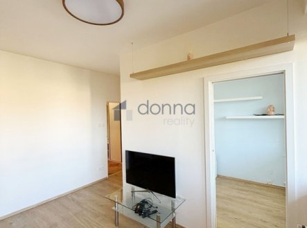 Pronájem bytu, 2+kk, 38 m²