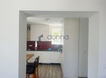 Pronájem bytu, 2+1, 77 m²