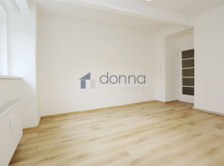 Pronájem bytu, 1+kk, 28 m²