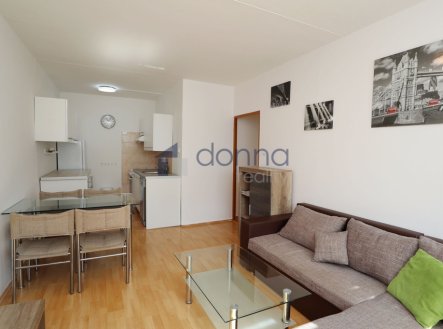 Pronájem bytu, 2+kk, 45 m²