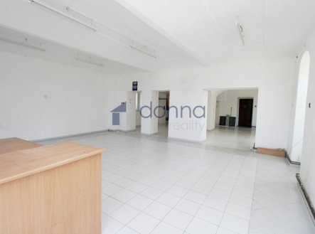 Pronájem obchodní prostory, 120 m²