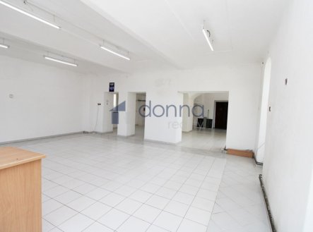 Pronájem obchodní prostory, 120 m²