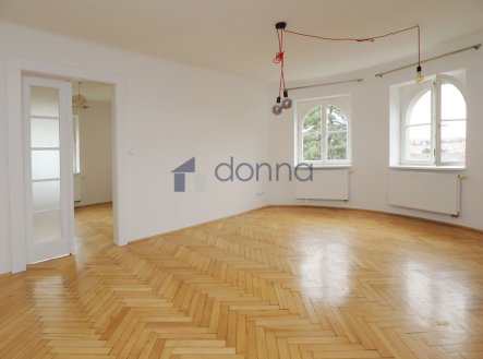 Pronájem bytu, 3+kk, 85 m²