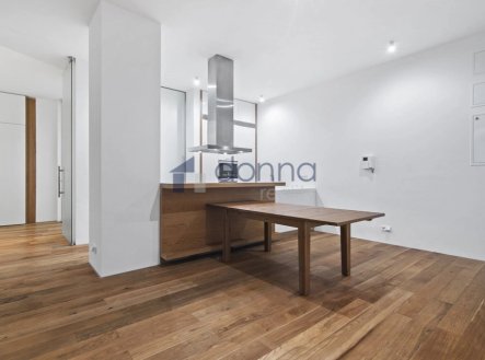 Pronájem bytu, 3+kk, 109 m²