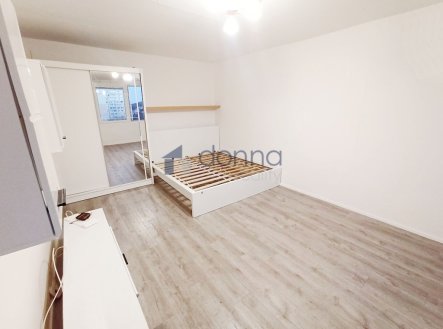 Pronájem bytu, 1+1, 37 m²