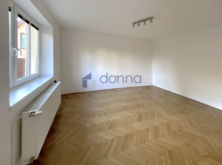 Pronájem bytu, 2+1, 70 m²