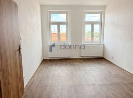 Pronájem bytu, 2+kk, 42 m²