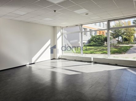 Pronájem obchodní prostory, 55 m²