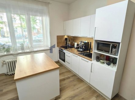 Pronájem bytu, 2+kk, 57 m²