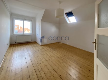 Pronájem bytu, 2+1, 60 m² obrázek