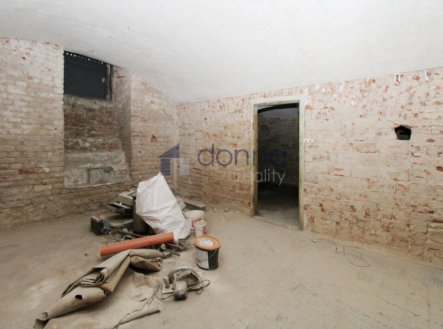 Pronájem obchodní prostory, 83 m²