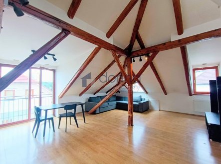 Pronájem bytu, 3+kk, 90 m²