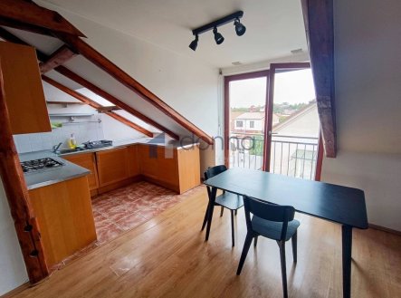 Pronájem bytu, 3+kk, 90 m²