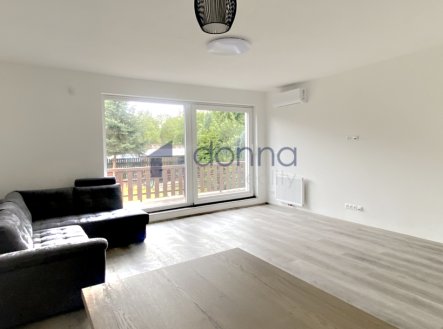 Pronájem domu/vily, 176 m²