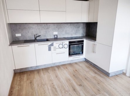 Pronájem bytu, 3+kk, 79 m²