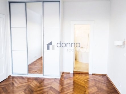 Pronájem bytu, 3+kk, 79 m²