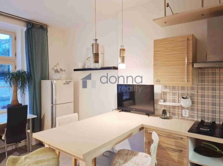 Pronájem bytu, 4+kk, 140 m²