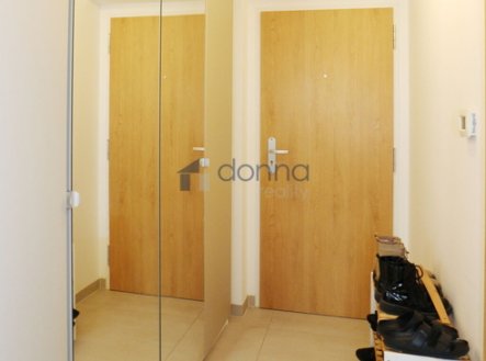 Pronájem bytu, 1+kk, 33 m²