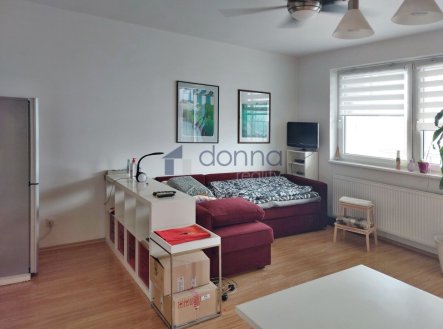 Pronájem bytu, 1+kk, 32 m²