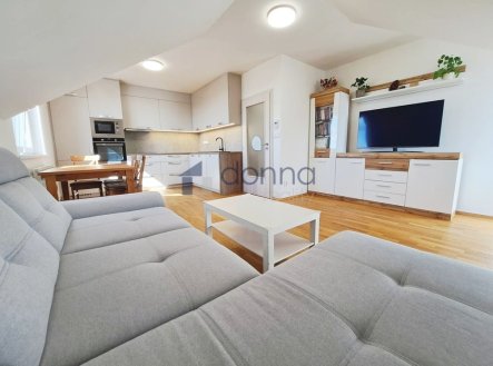Pronájem bytu, 3+kk, 83 m²