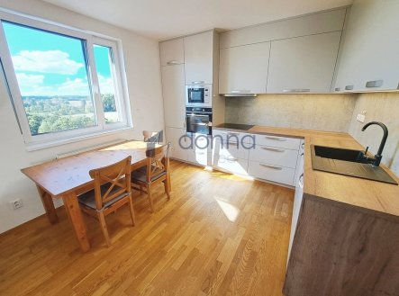 Pronájem bytu, 3+kk, 83 m²
