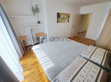 Pronájem bytu, 3+kk, 83 m²