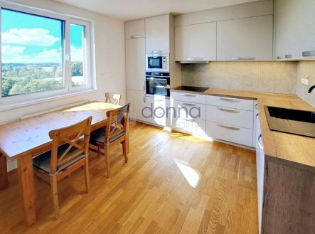 Pronájem bytu, 3+kk, 83 m²