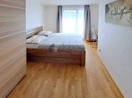 Pronájem bytu, 3+kk, 83 m²