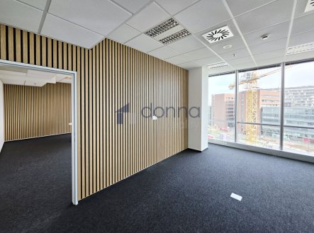 Pronájem kanceláře, 208 m²