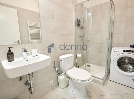 Pronájem bytu, 1+kk, 27 m²