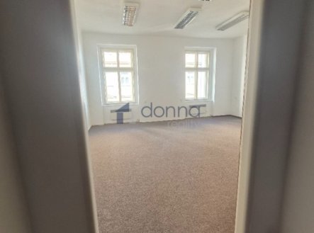Pronájem kanceláře, 136 m²