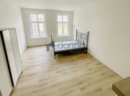 Pronájem bytu, 1+1, 42 m²