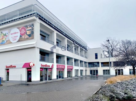 Pronájem obchodní prostory, 70 m²