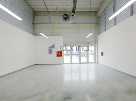 Pronájem skladu, 205 m²