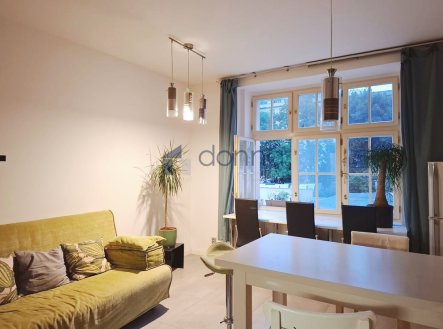 Pronájem bytu, 4+kk, 140 m²