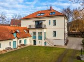 Pronájem domu/vily, 237 m²