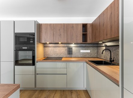Pronájem domu/vily, 183 m²