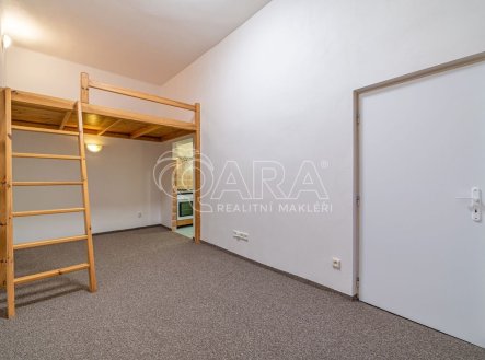 Pronájem bytu, 1+kk, 27 m²