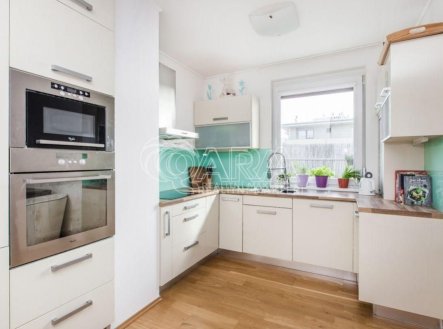 Pronájem bytu, 3+kk, 146 m²