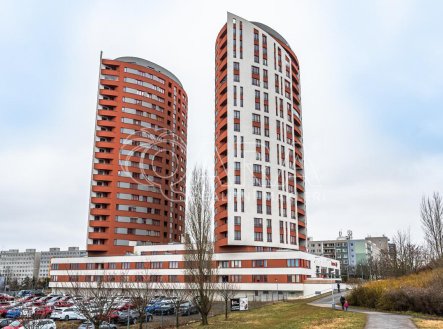 Pronájem bytu, 3+kk, 90 m²