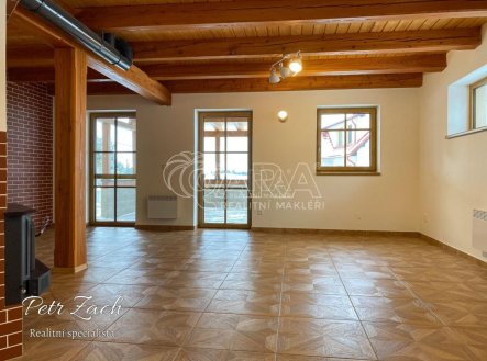 Pronájem domu/vily, 158 m²