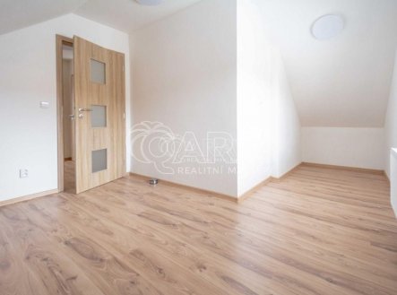 Pronájem bytu, 2+1, 46 m²