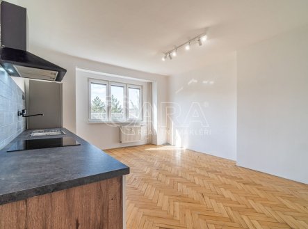 Pronájem bytu, 2+kk, 38 m²