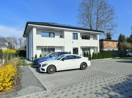 Pronájem bytu, 2+kk, 61 m²