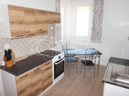 Pronájem bytu, 2+1, 48 m²