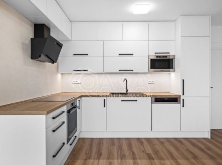 Pronájem bytu, 2+kk, 70 m²