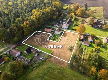 Prodej pozemku pro bydlení, 4 758 m²