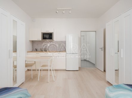 Pronájem bytu, 1+kk, 27 m²